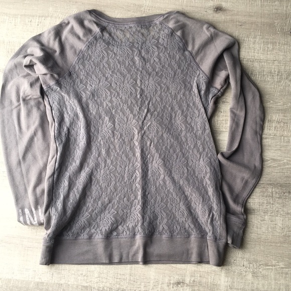 Pink lace back SF Giants sweatshirt - Picture 2 of 3